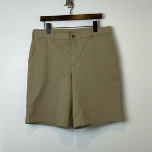 IZOD Men's Saltwater Stretch Solid Chino Shorts 34W 10L